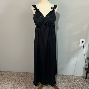 Vintage Intime of California satin lingerie gown women’s sz M